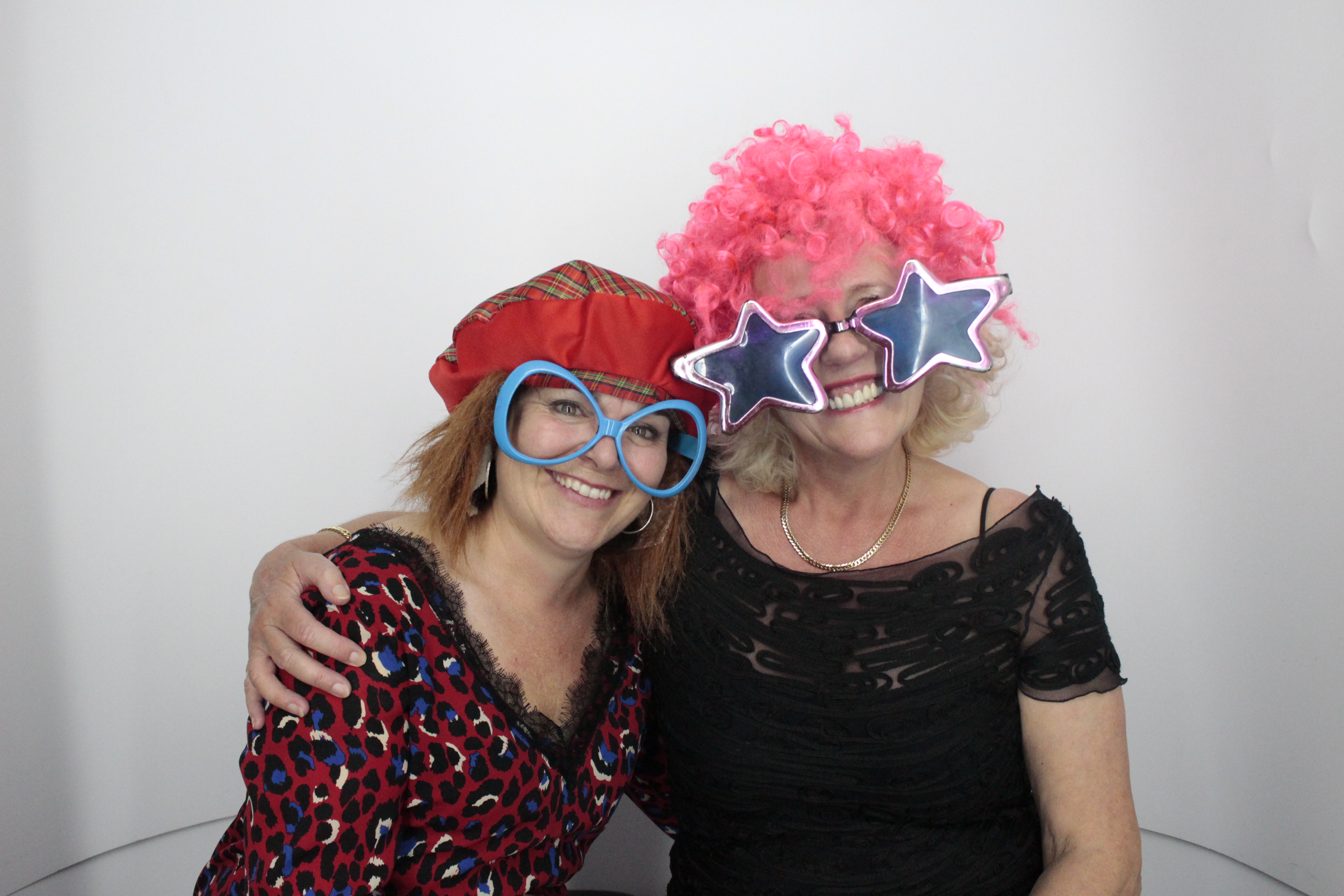 Helen & Rob | View more photos from the event at gallery.myphotoboothexperience.co.uk/u/MyPhotoBoothExperienceLtd/Helen-Rob